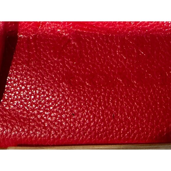 Coach Embossed Horse And Carriage Small Zip Wristlet in Red Leather GUC - Picture 6 of 8
